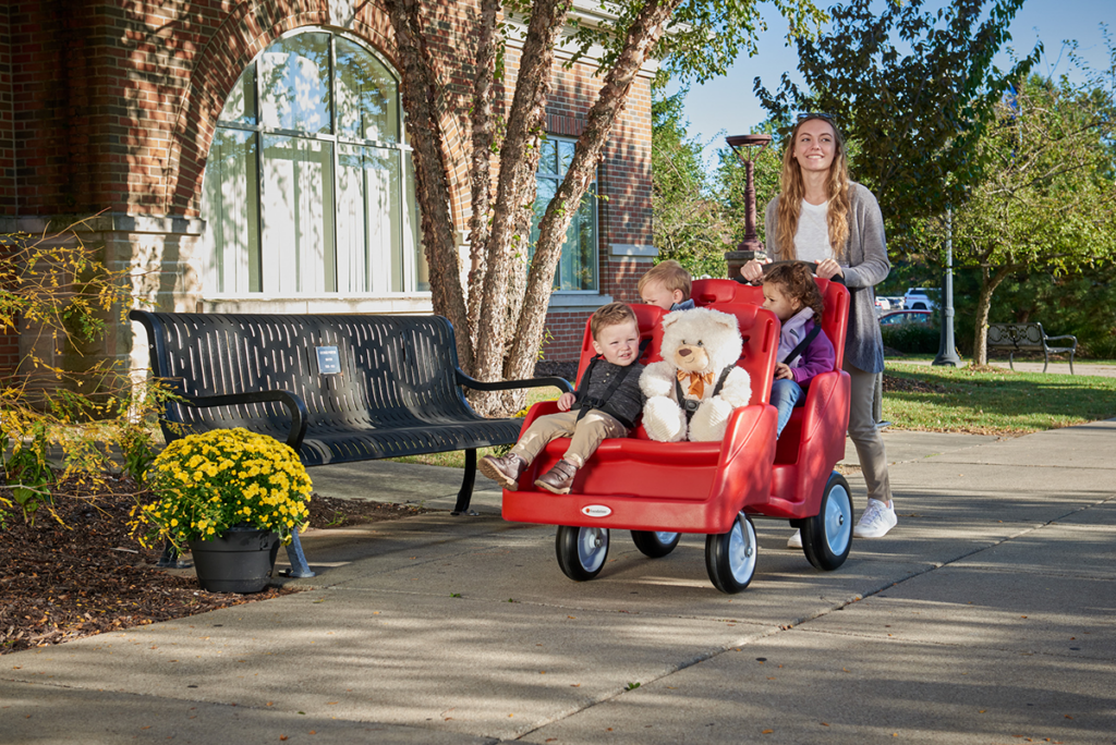 5 Fun Outdoor Child Care Outings